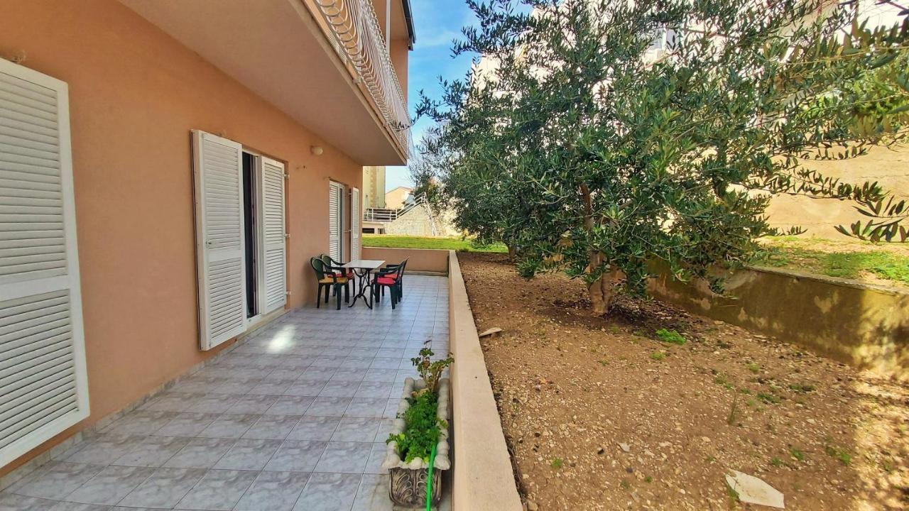 Apartments Mandalinic Omis Exterior photo