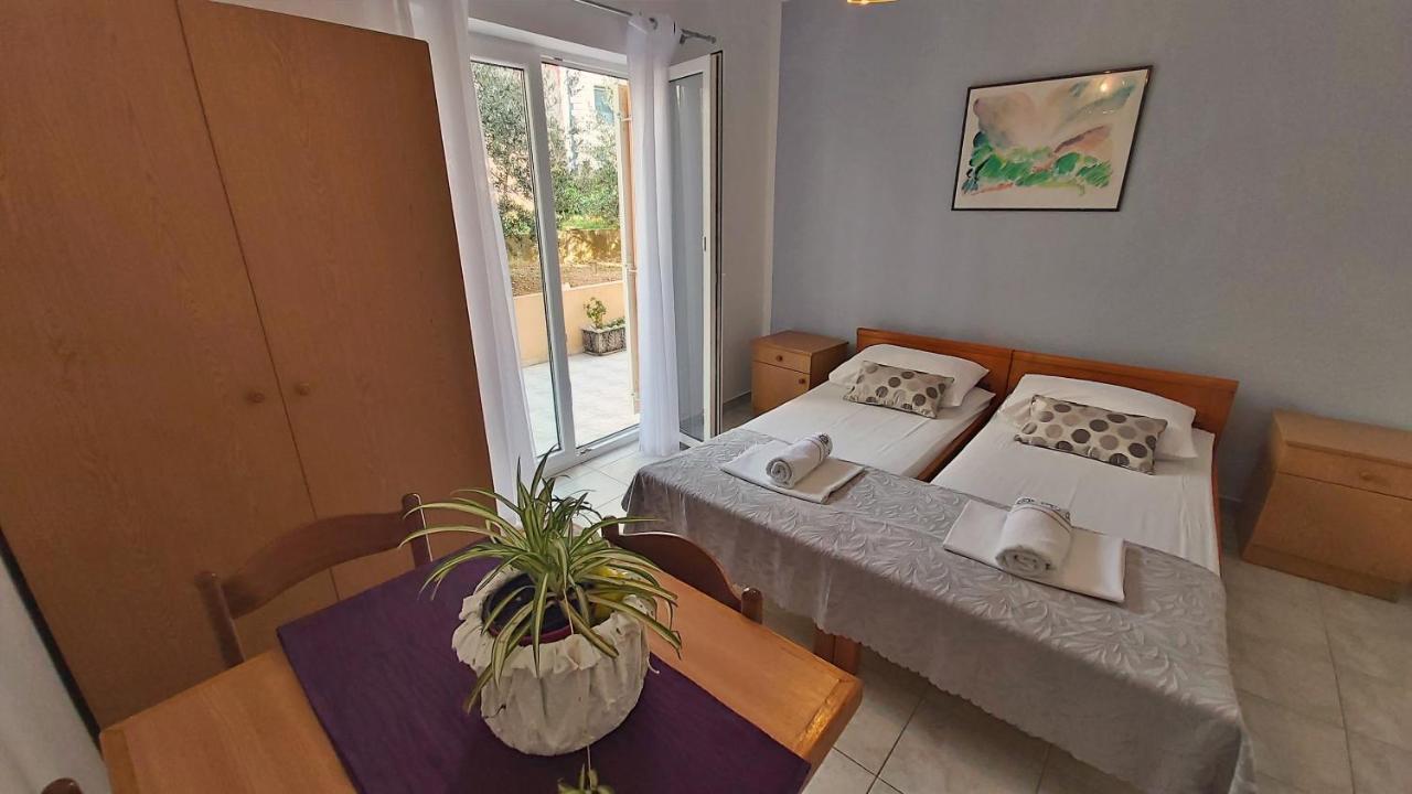 Apartments Mandalinic Omis Exterior photo