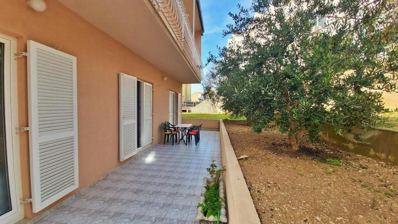 Apartments Mandalinic Omis Exterior photo