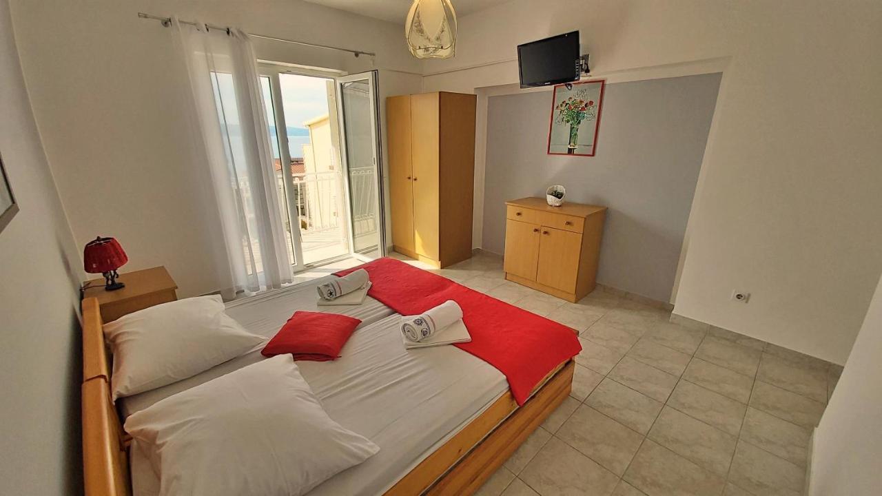 Apartments Mandalinic Omis Exterior photo
