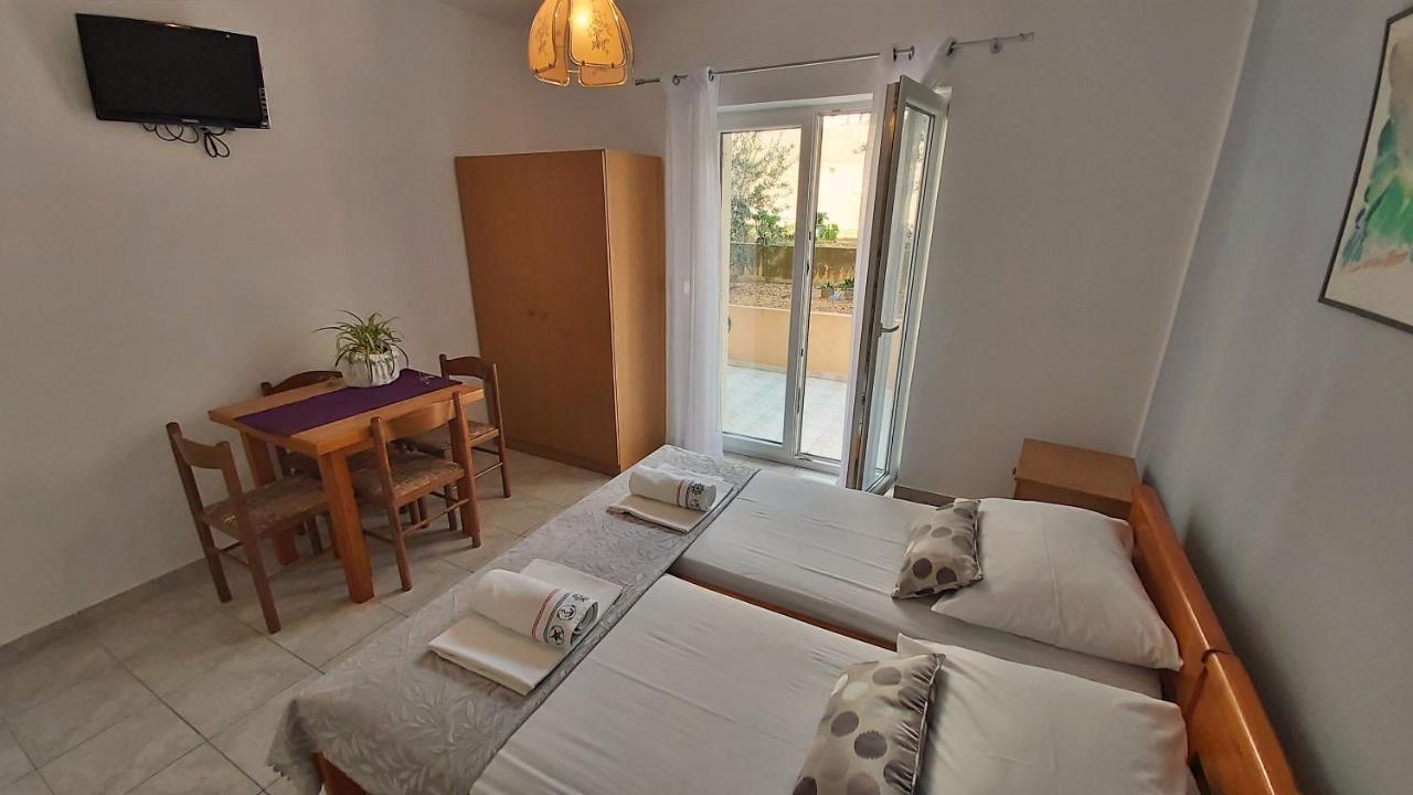 Apartments Mandalinic Omis Exterior photo
